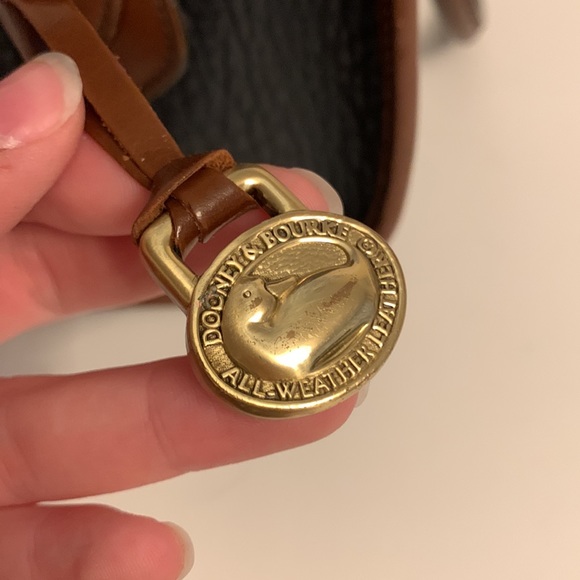 Vintage Dooney and Bourke Hand Bag - Picture 5 of 11